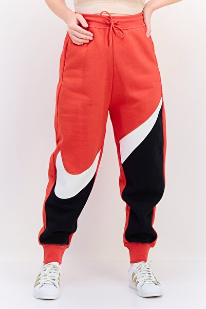 Nike بنطال رياضي نسائي فضفاض للأنشطة الخارجية بشعار العلامة التجارية، متعدد ا...