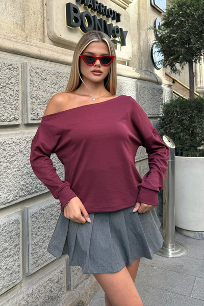 la & vetta Burgundy Open Shoulder Soft Sweatshirt