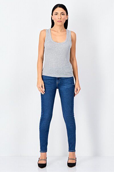 Reserved Women Crew Neck Sleeveless Textured Tank Top, Grey