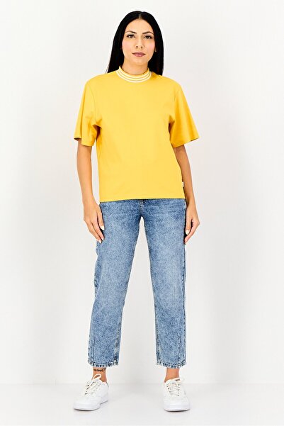 Levi's Women Mock Neck Short Sleeves Plain Tops, Yellow