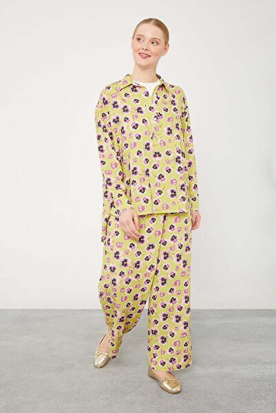 Levidor Menekşe Desenli Pantolonlu İkili Takım