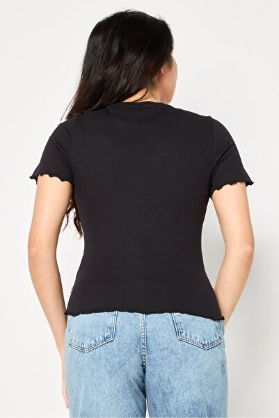 Levi's Women Crew Neck Short Sleeve Plain T-shirt, Black