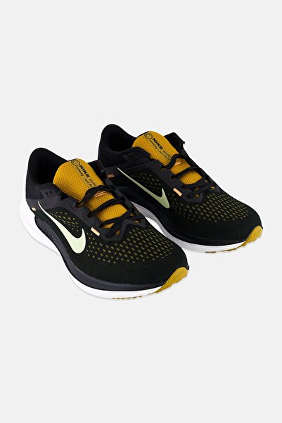 Nike حذاء جري Winflo 10 برباط للرجال، أسود
