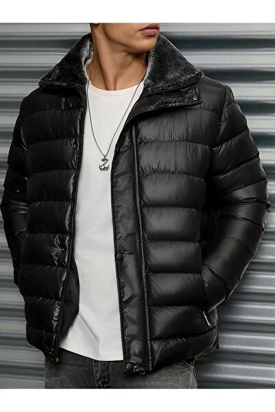 TREND KOMBİN Ανδρικό μαύρο αδιάβροχο και αντιανεμικό πουπουλένιο παλτό με γούνινο γιακά