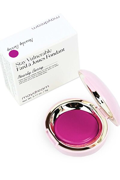 Generic My Dream Creamy Blush with a lightweight formula that gives cheeks a long-lasting natural glow