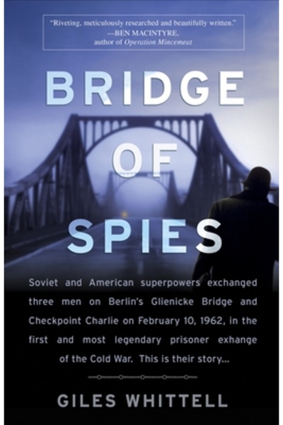 Broadway Books Podul Spionilor