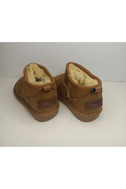 Huzurlu Adımlar Taba Rengi Çocuk Bot