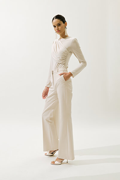 Manuka ΜΠΛΟΥΖΑ ΜΕ ΛΕΠΤΟΜΕΡΗ ΣΤΟΙΧΕΙΑ ΠΕΛΕΡΙΝΑ ΠΕΡΛΕ