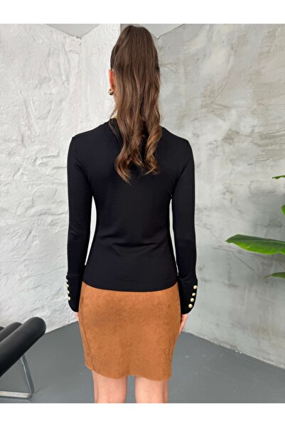 Elif Özbey Butik Black Bodysuit with Gold Buttons on the Sleeves