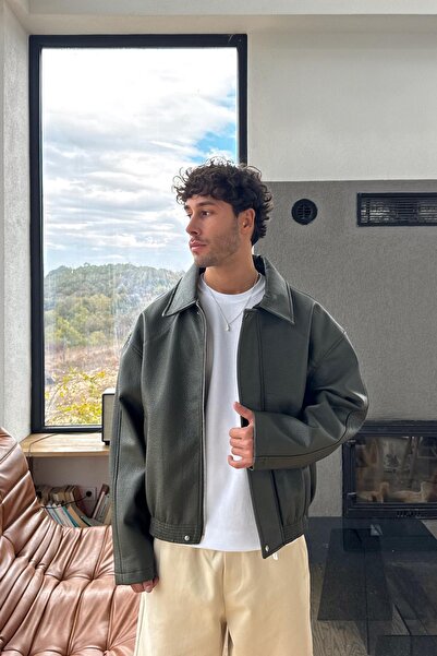 Flaw Wear Bomber Leather Jacket