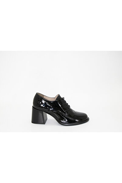 LAVENDER SHOES أحذية نسائية بكعب