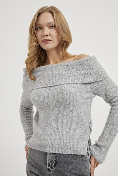 Arma Life Women's Side Zipper Madonna Collar Gray Knit Sweater