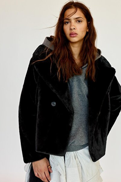 Pull & Bear Short faux fur coat