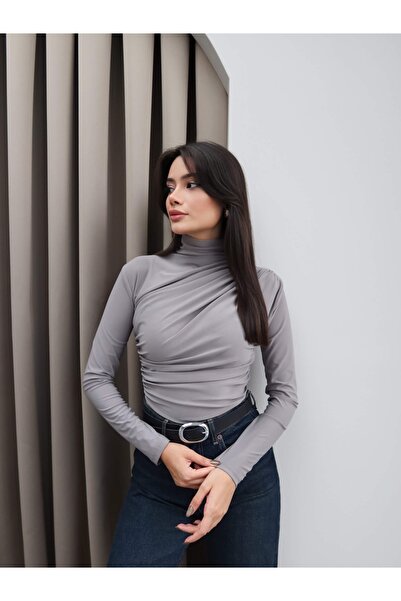 ESRAHELVACI Μπλούζα με λεπτομέρεια πλισέ στη μέση του ώμου