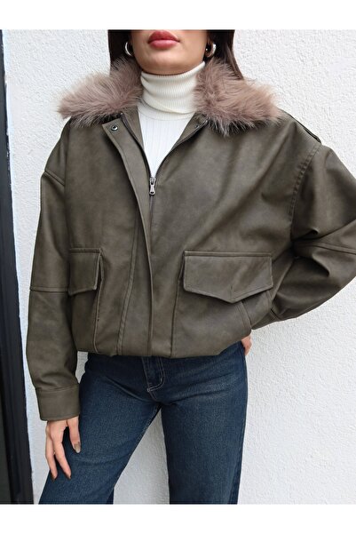 ESRAHELVACI Fur Collar Faux Leather Jacket