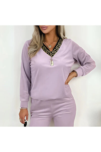 NOVALİA Trening COOL Elegant din două piese cu Detaliu la Decolteu și Croială...