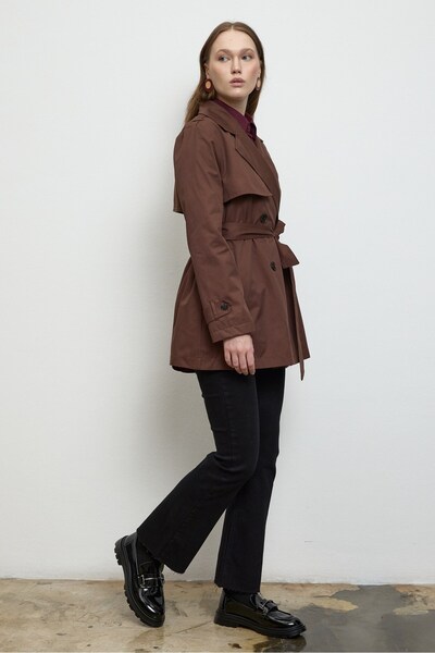 QANU Mora Kısa Trençkot Kahverengi