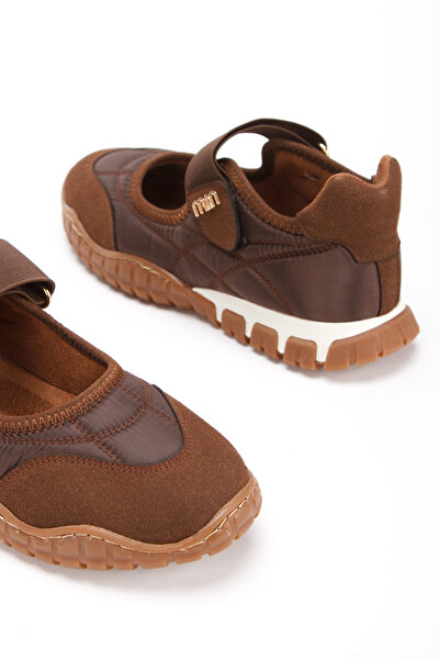 AYDOĞDU by ünal Αθλητικές μπαλαρίνες