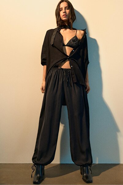 Pull & Bear Saten yüzeyli şalvar pantolon