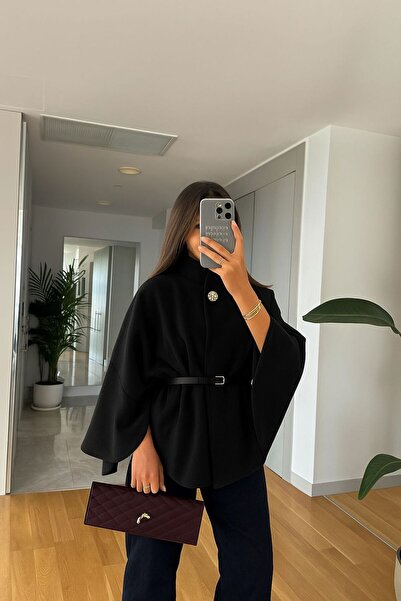 Crystal Life Kemer Detaylı Düğmeli Kaşe Panço