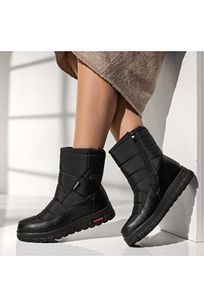 BMoD Women's black quilted fabric boots with a zipper MOD06552