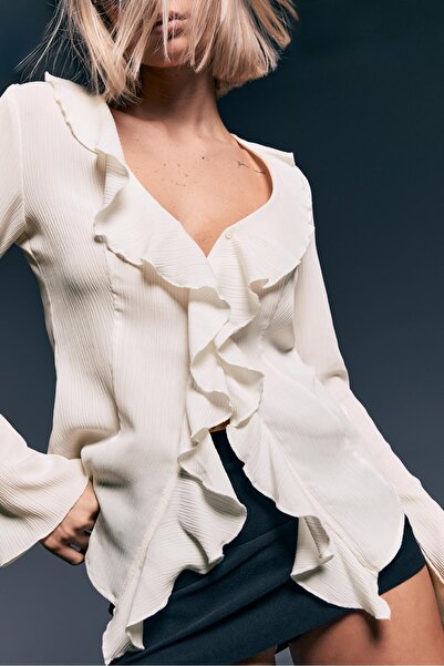 Stradivarius Fırfırlı dökümlü bluz