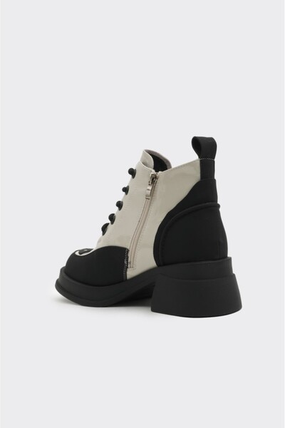 derinet Günlük Bağcıklı Fermuarlı Kadın Bot