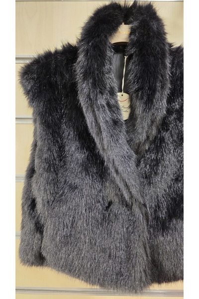 Park Moda Fur Vest Plain Pattern