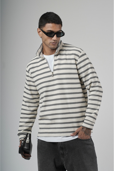 Butik Φούτερ με μισό φερμουάρ Trend Biz με σχέδιο ρίγες και κανονικό ζακάρ