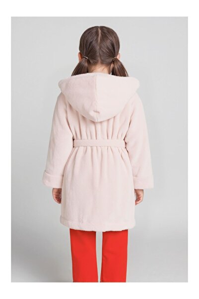 Kom Daisy C. Sabahlik