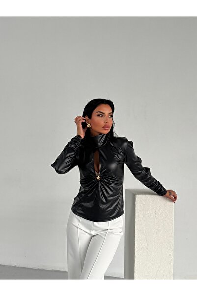 PASSİONE MİA Ön Damla Aksesuarlı Kol Üst Kesik Detaylı Bluz