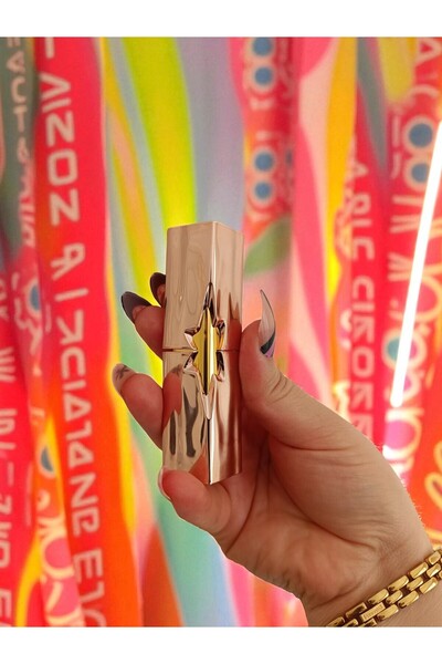 NOVAUX PIECES Ruj şeklinde gazlı çakmak