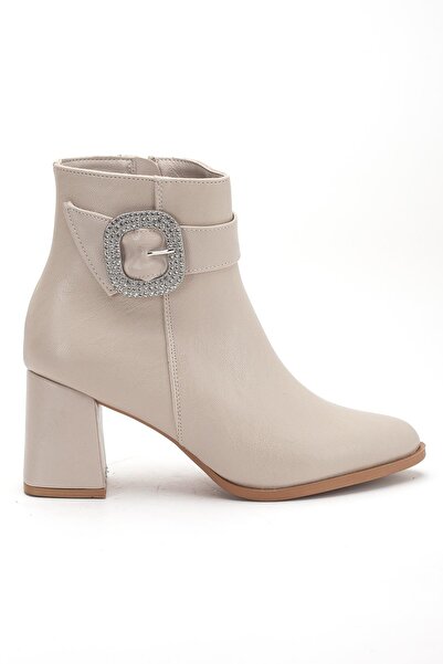 Dilimler Ayakkabı Beige Women's Thick Heeled Boots with Stone Buckle and Pointed Toe