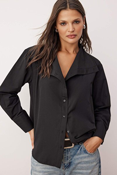 Trendyol Collection Special Collection Black Collar Detailed Off-Shoulder Shirt Twoaw26Go00035