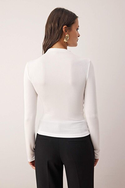 Trendyol Collection Ecru Gather Detailed Stand Collar Body Fitting Stretch Knitted Blouse Twoaw26Bz00124