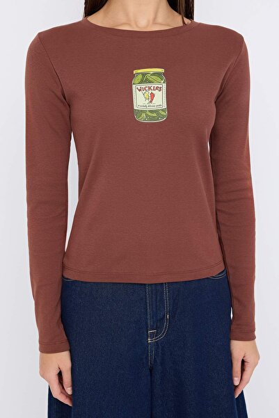 Trendyol Collection Teen Brown bedruckte, figurbetonte/eng anliegende Strickbluse TWOAW25BZ00126