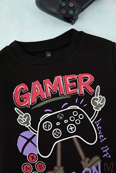 TRENDYOLKIDS Schwarzes bedrucktes Strick-Oberteil und -Unterteil für Jungen – Set TKDAW26AU00057