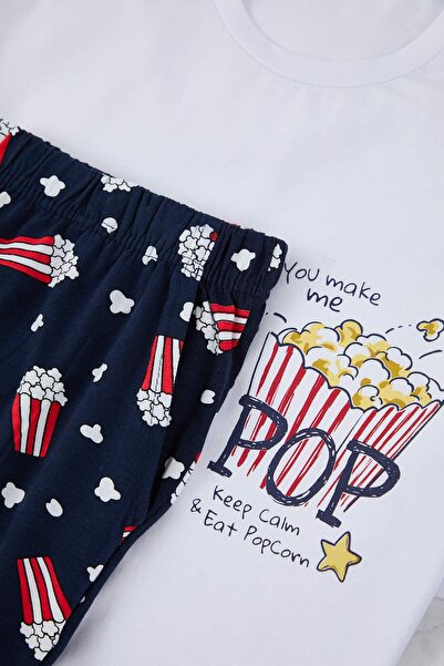 Trendyol Collection Weißes, langärmliges Pyjama-Set aus Baumwolle mit Popcorn-Muster in normaler Passform TMNAW26PT00053