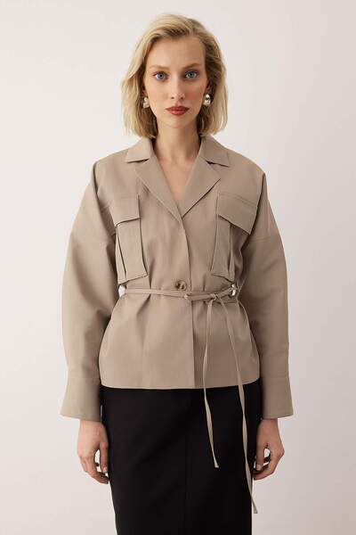 Trendyol Collection Exclusive Special Collection Beige Oversize Trench Coat with Tie Detail Twoaw26Tr00022