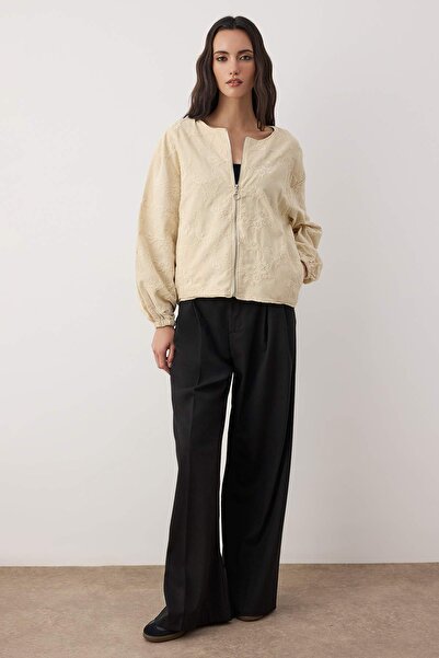 Trendyol Collection Ecru Embroidered Woven Jacket Twoaw26Ce00076