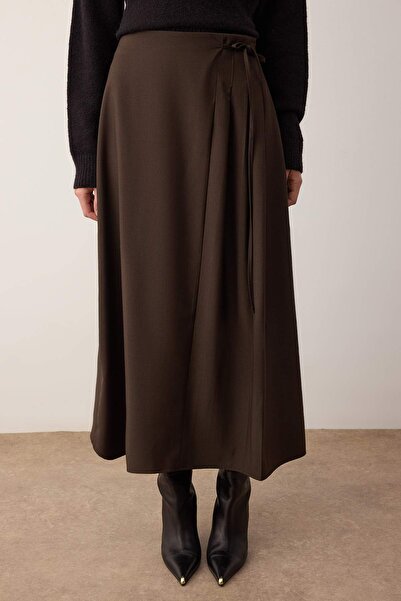 Trendyol Modest Hnědá sukně A-line bez podšívky z hladké tkaniny TCTAW25EE00007