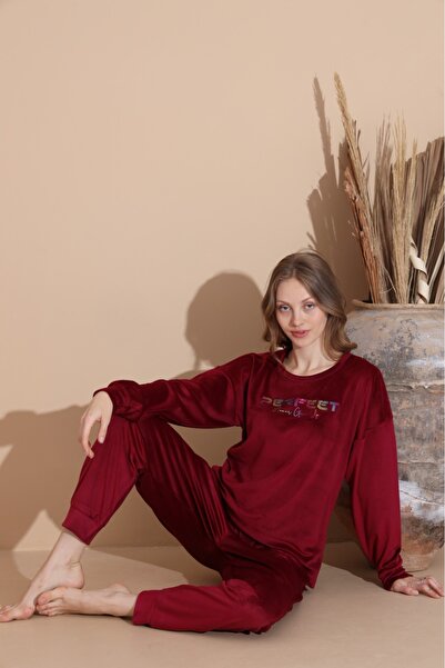 Temporium Women's Printed Patterned Long Sleeve French Velvet Pajama Set