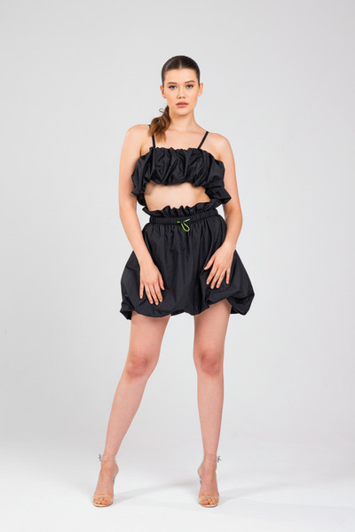 IMBUE حقيبة كتف سوداء قصيرة بتصميم بالون مع حزام مطاطي