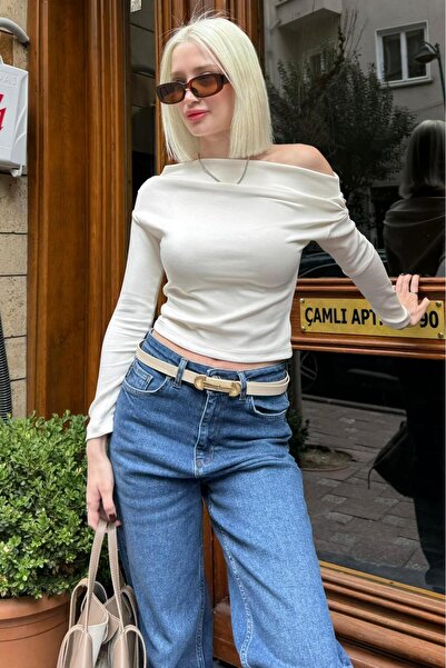 Madmext Beyaz Kadın Off Shoulder Uzun Kollu Bluz MG2567