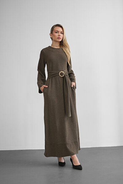 Molly Nelly Γυναικείο μακρύ χειμερινό φόρεμα με ζώνη σε εμφάνιση πλεκτού ρούχου