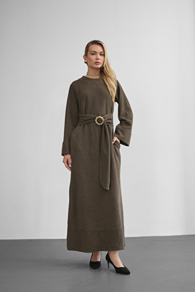 Molly Nelly Γυναικείο μακρύ χειμερινό φόρεμα με ζώνη σε εμφάνιση πλεκτού ρούχου