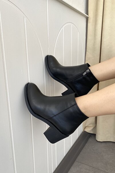 Tamdabu Ayakkabı SİYAH CİLT 6 CM KALIN TOPUKLU ŞIK GÜNLÜK KADIN BOT TMD202471