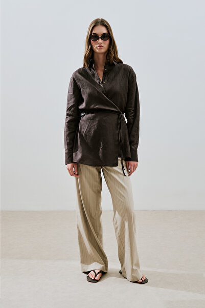 Manuka KOŠILE S DÉTALY VLEČENÍ ACI HNĚDÁ