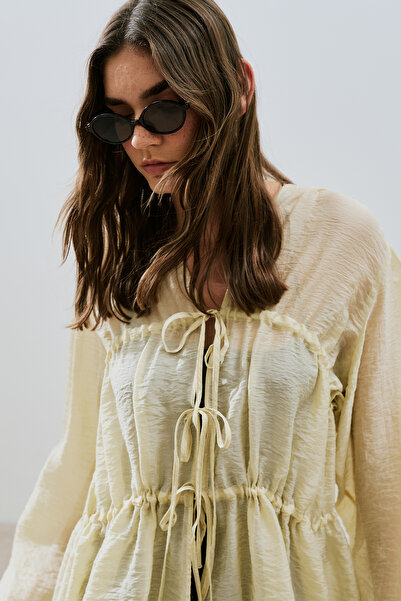 Manuka Bluz with Shirted Tie Soft Yellow