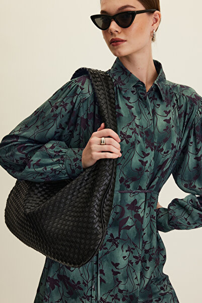 Manuka Retro košile s černým páskem - design Dark Forest